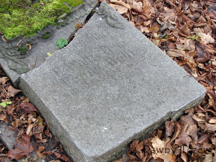 nagrobek 9.jpg