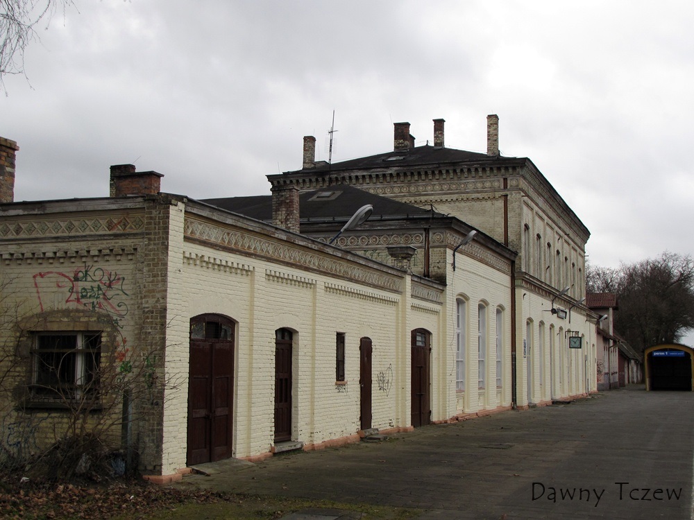 zew od peronów.jpg