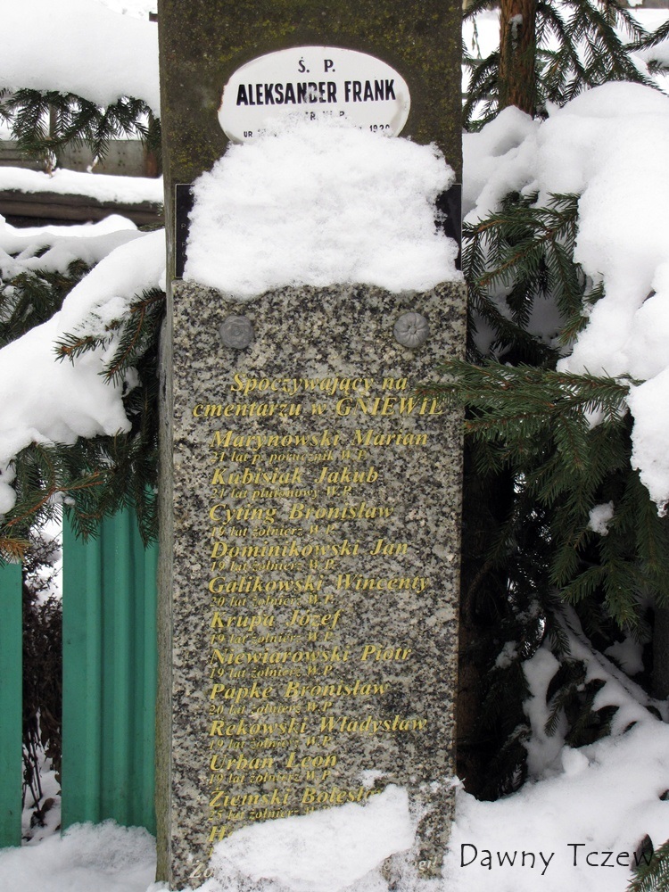 pomnik 4.jpg