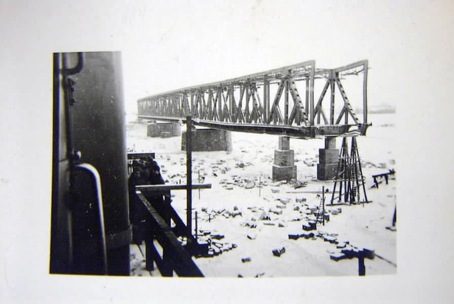 Oryginalne zdjęcie,część mostu drogowego 1940 r..JPG
