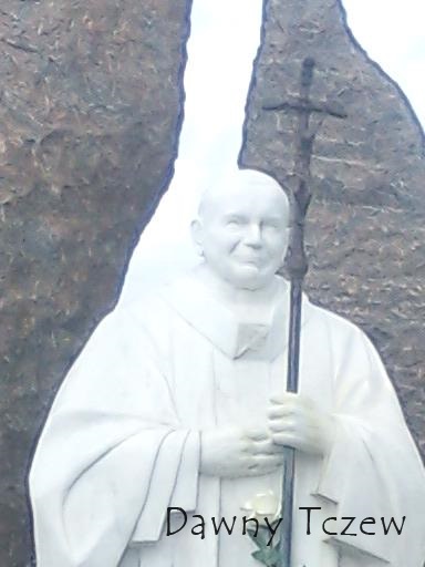 pomnik2.JPG