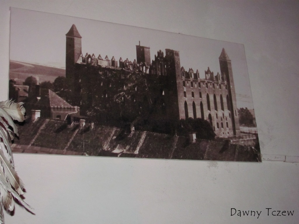 zamek po spaleniu.JPG