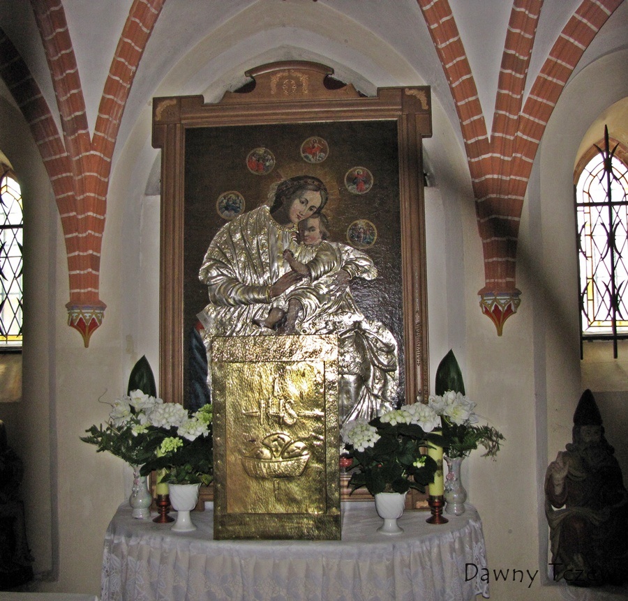 kaplica oltarz.jpg