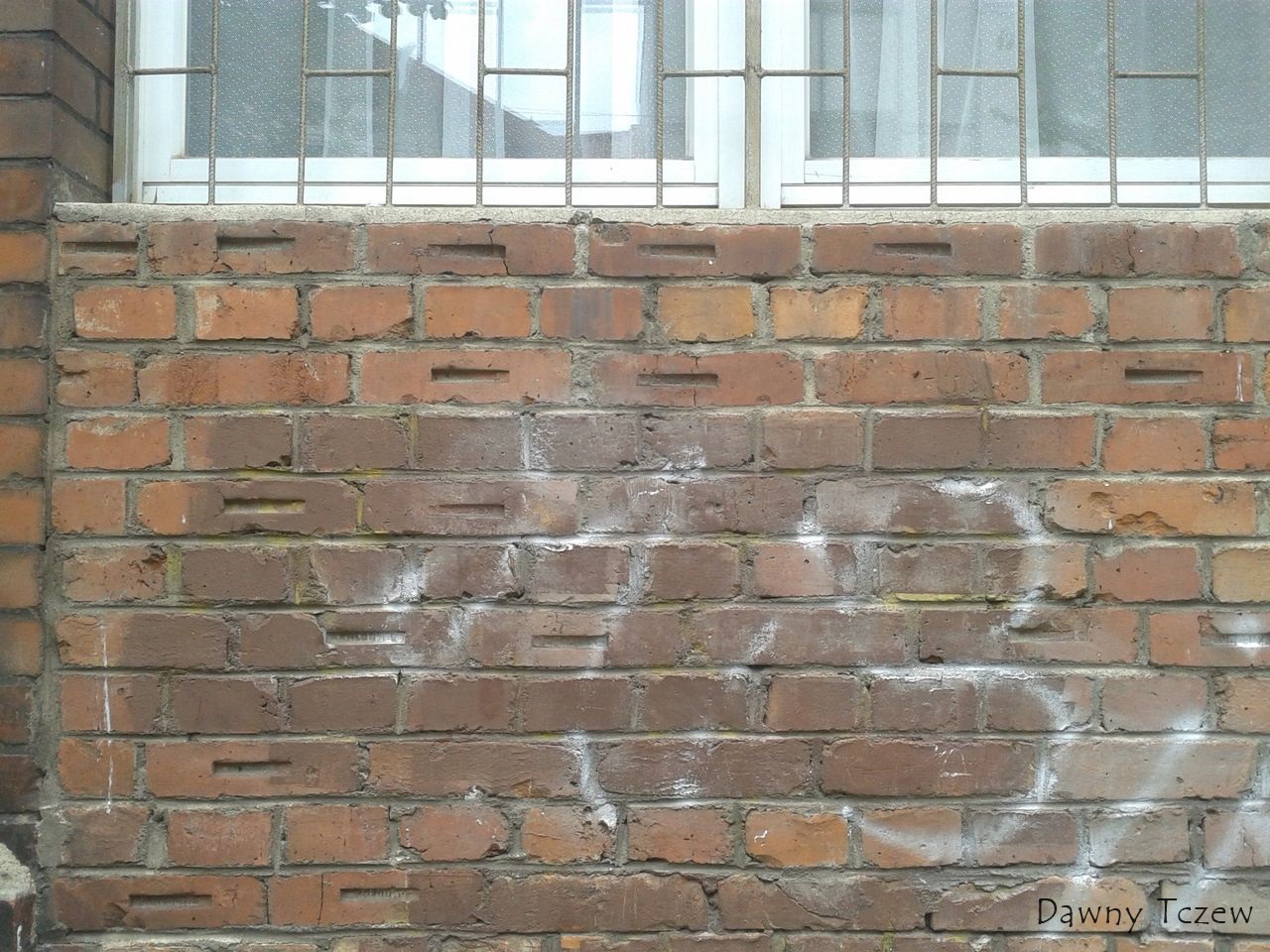 mur.jpg
