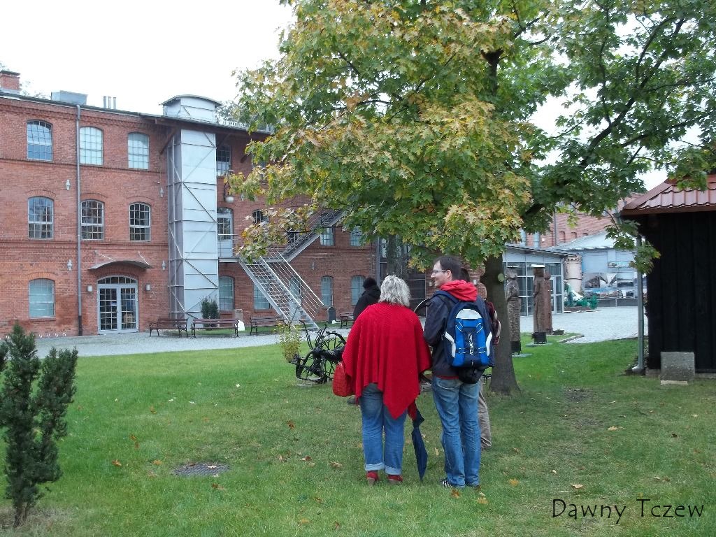 MUZEUM 3.jpg