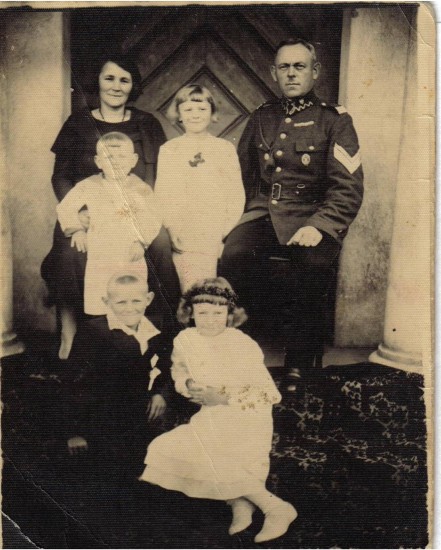 I. Wasielewski z rodziną..jpg