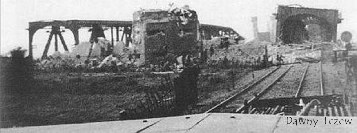 WeichselbrĂźcke bei Dierschau 1939.jpg