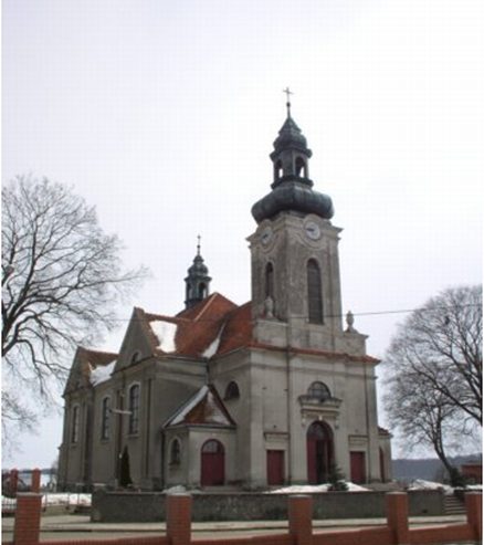 Neobarokowy kościół  pw. św. Elzbiety. wzniesiony w l. 1926-27 na miejscu drewnianego kościółka z XVIII w