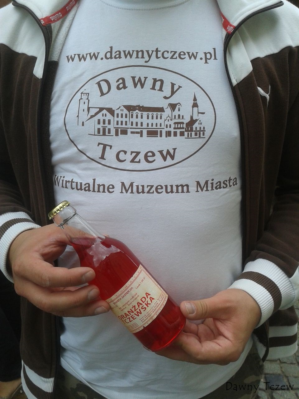 JAR.jpg