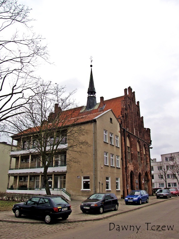 ratusz 6 przybudówka.jpg