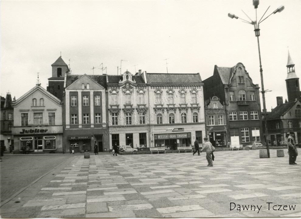 plac hallera3.jpg
