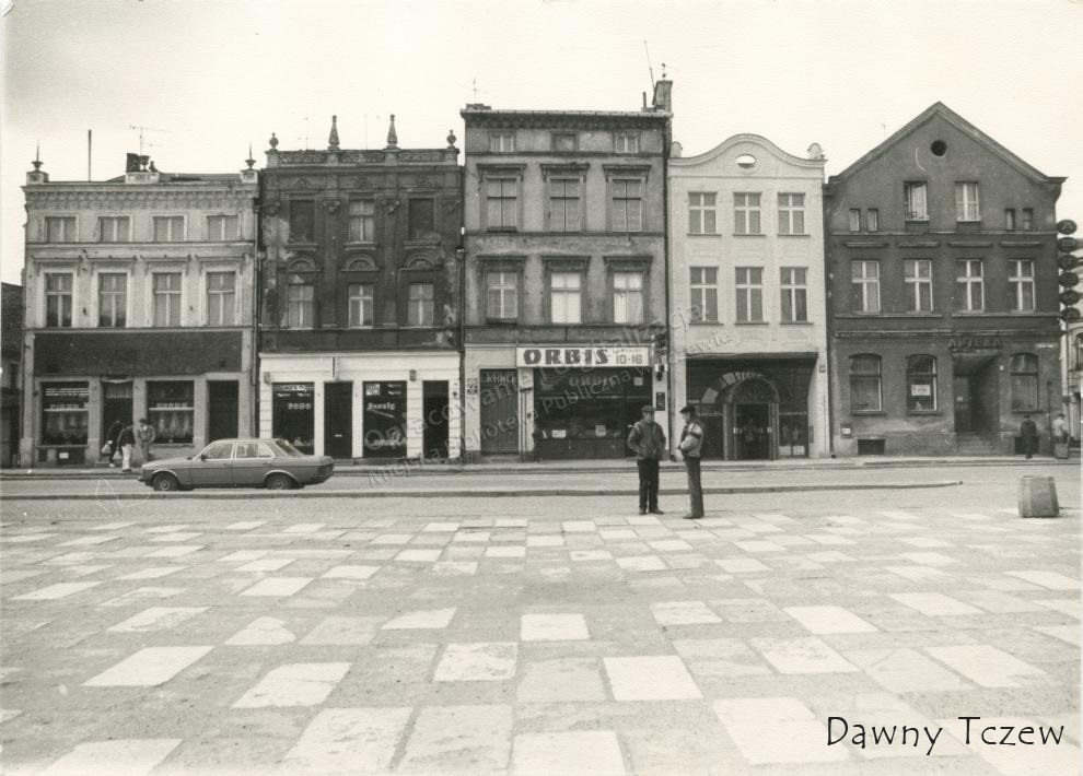 plac hallera4.jpg