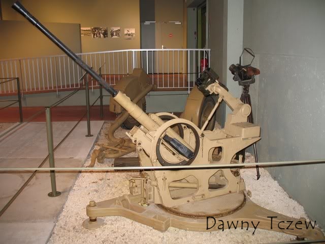 Flak_38_20mm-02.jpg