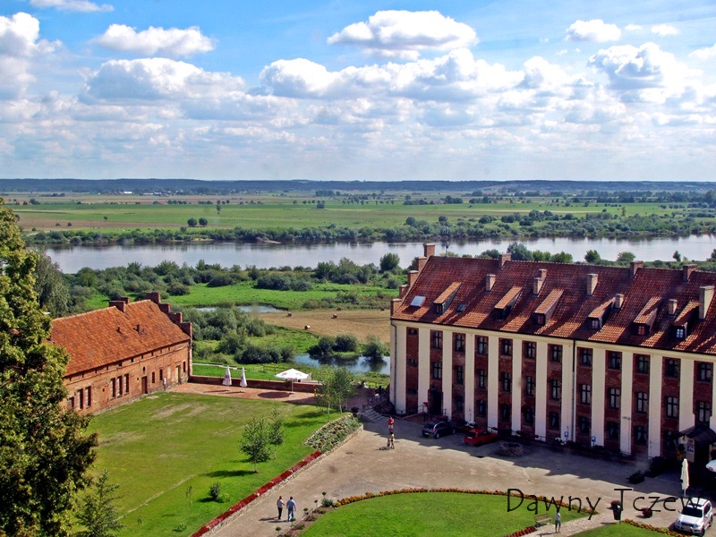 zamek widok na wisłę.jpg