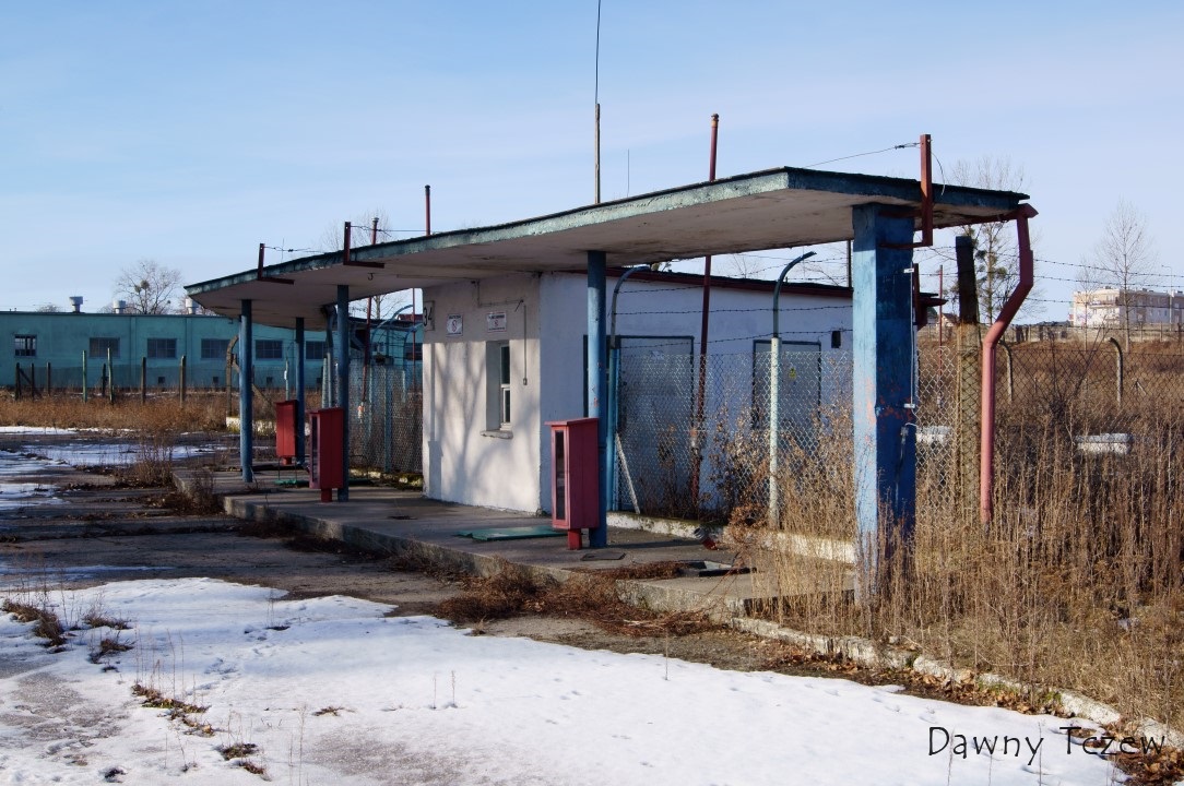 DSC08020 (Custom).JPG