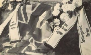 grob lotnika.jpg