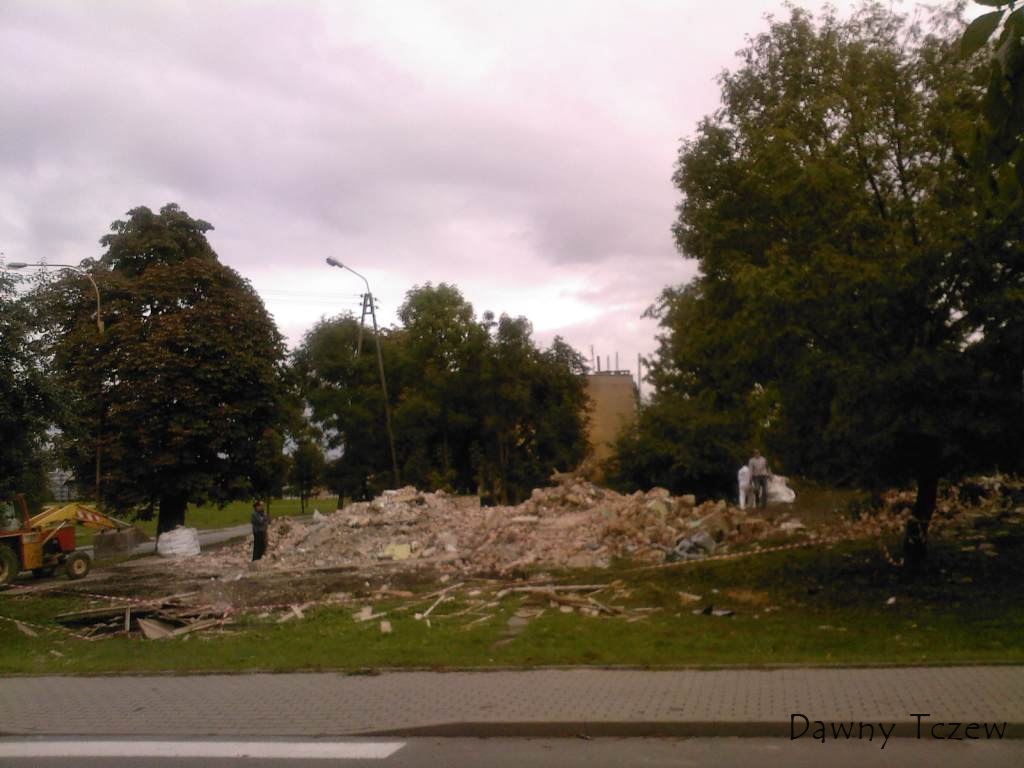 Piotrowo3 rozbiorka.jpg