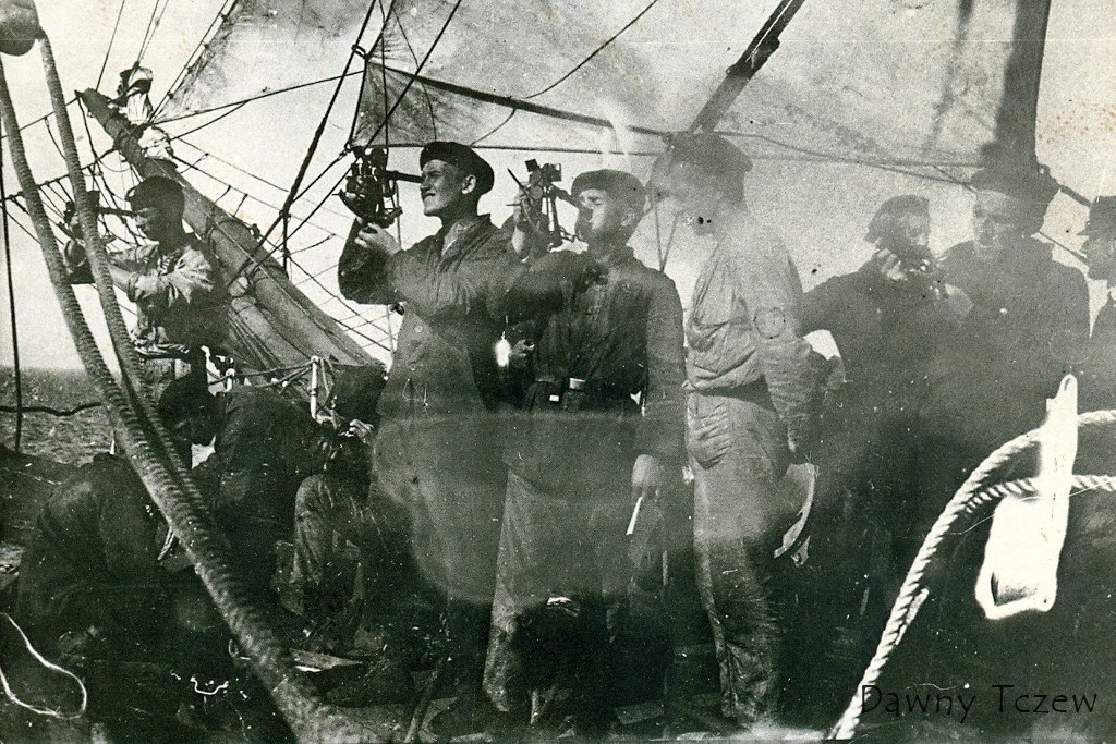 1921 obserwacja slonca sekstantem, Ledochowski, Piwowarczyk, Kunicki, Dębski, Gertner.jpg