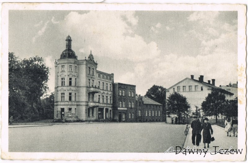 plac piłsudskiego 1942.jpg