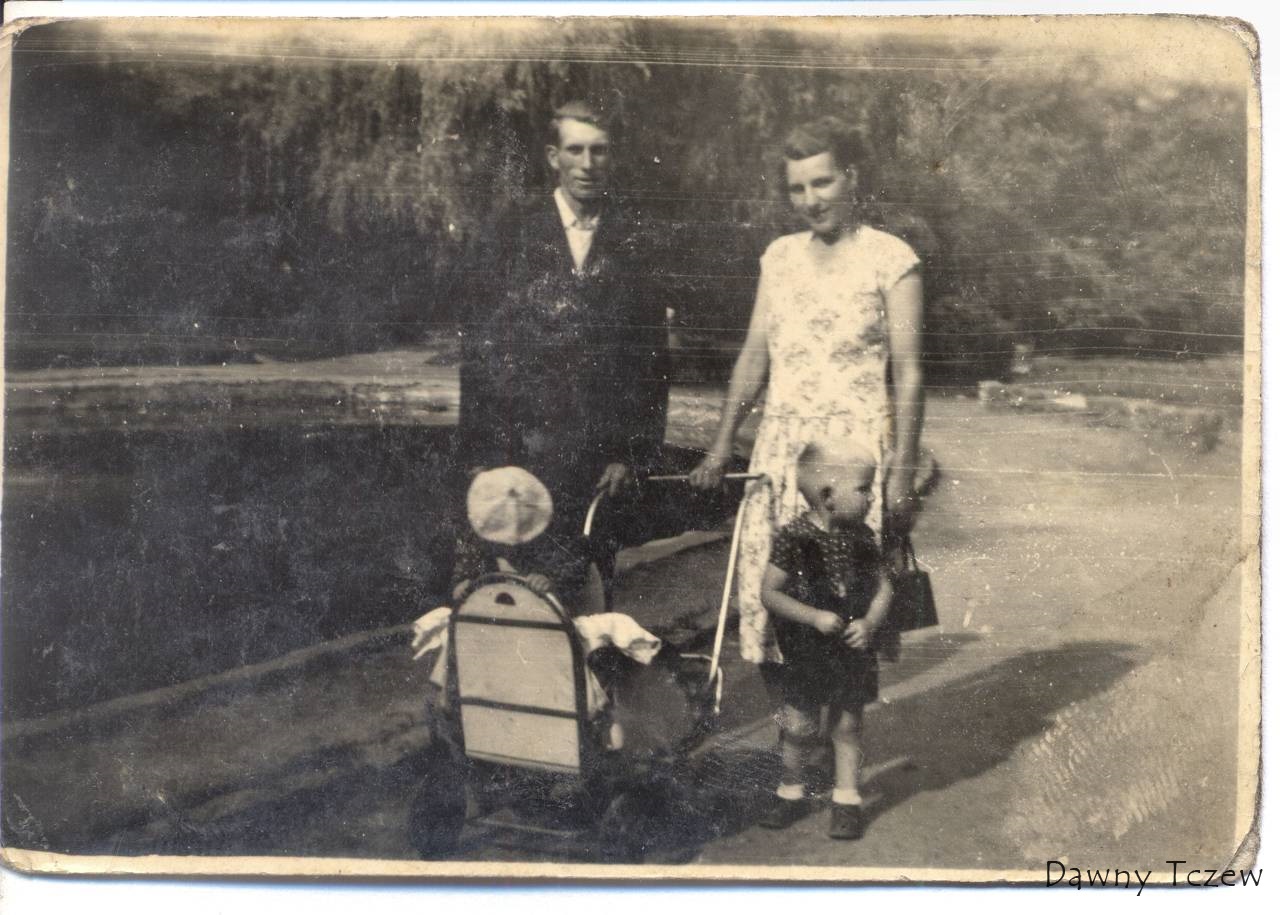 Album Kurowski b_(1280_x_1024).jpg