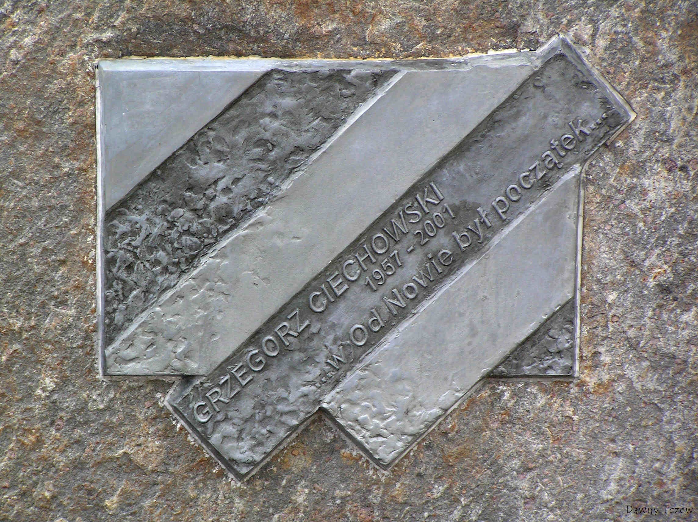 Torun_pomnik_Ciechowskiego.jpg