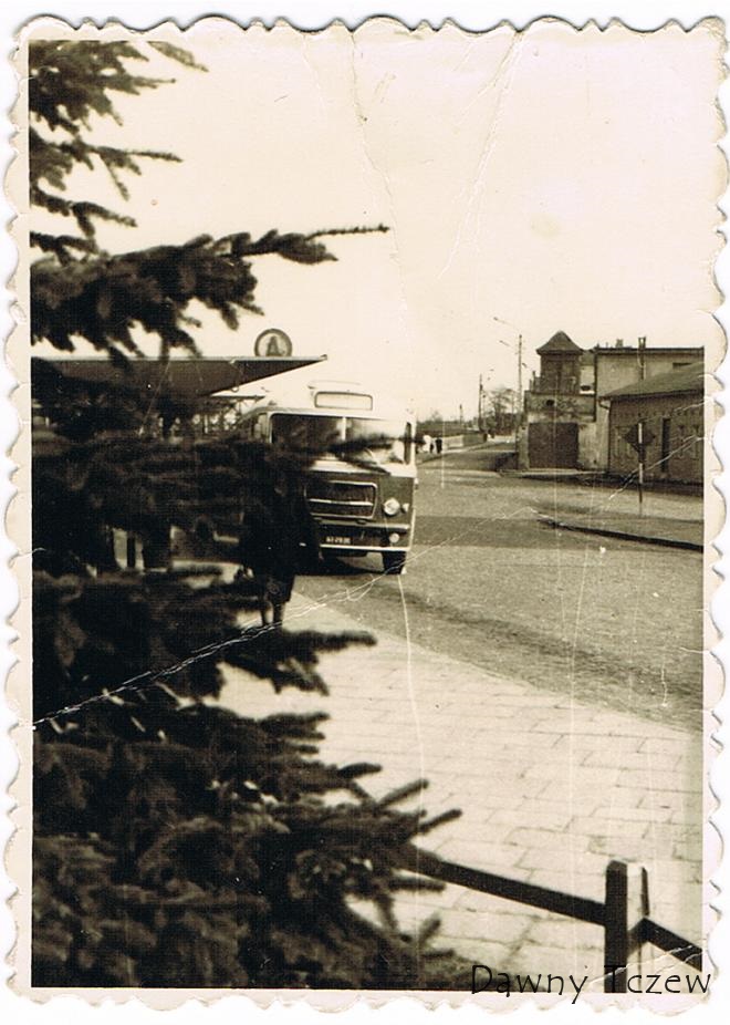 bus03.JPG