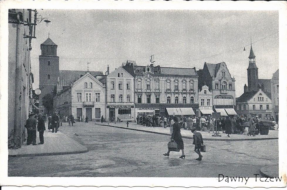 Plac Hallera 5.jpg