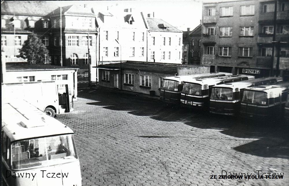 Zdjęcia archiwalne autobusy.jpg