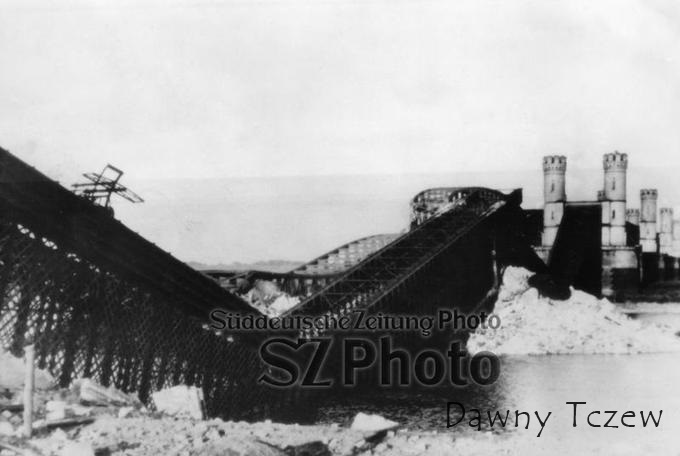 angriffsbeginn-am-01091939_00404949_p.jpg