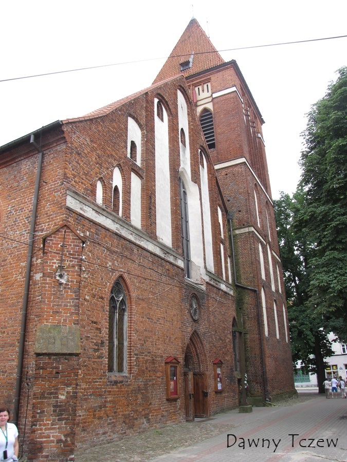 Pasłęk - kościół wieża.jpg