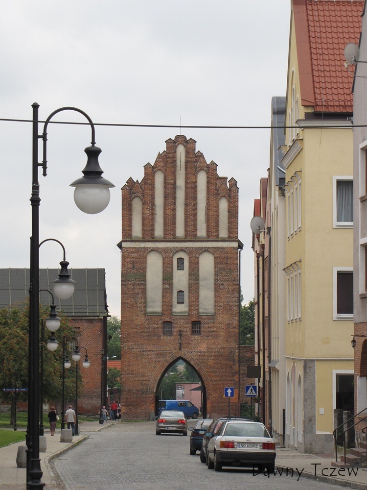 Pasłęk - Brama Kamienna.jpg