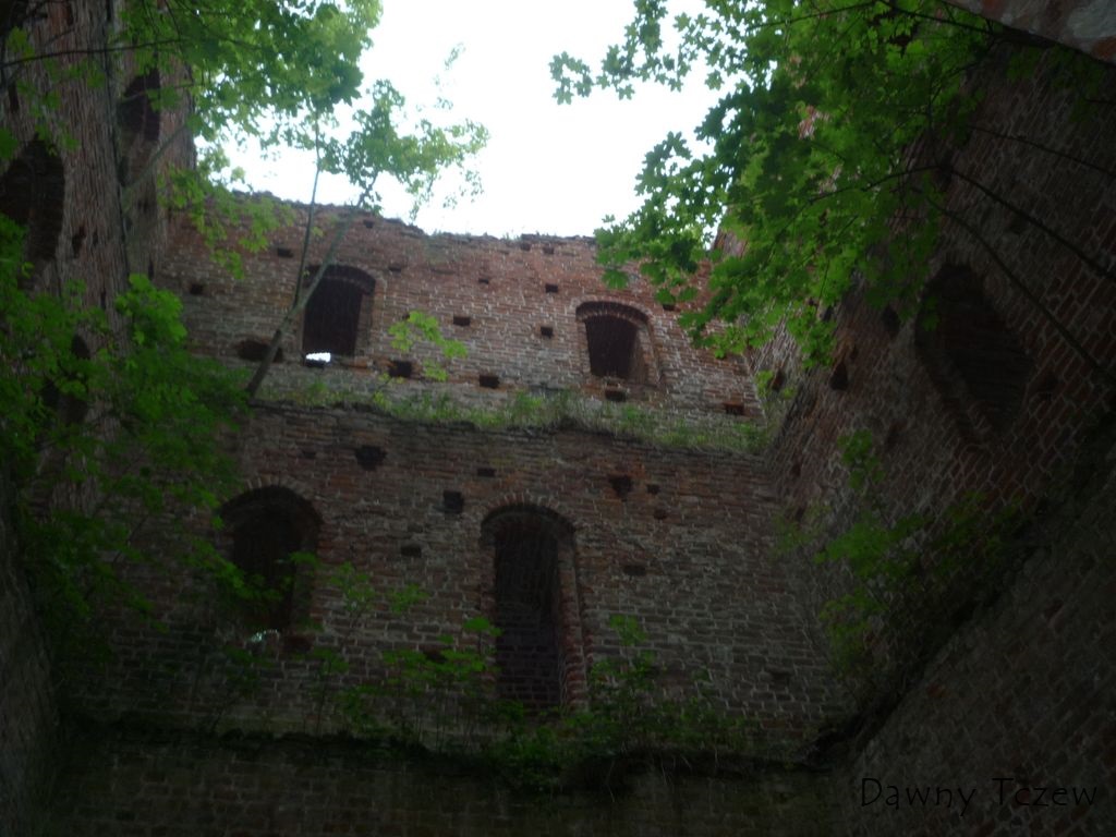 kosciół 2.jpg