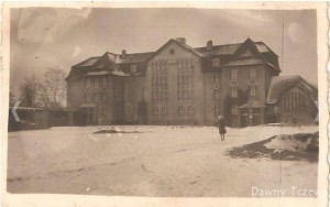 szkoła pedagogiczna 1946.jpg