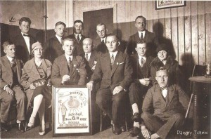 Kręgle.jpg (413.41 KiB) Przejrzano 17512 razy "Album Tczewski. Fotografie do 1945 roku", J. Golicki - cz. 4