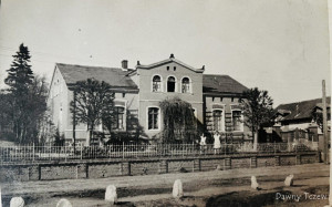 Dworek Marszalkow.jpg