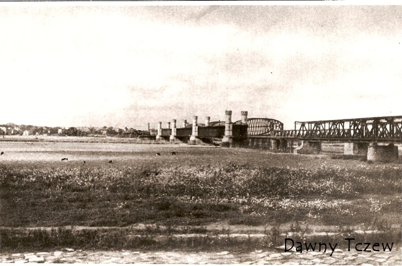 Mosty, widok od strony Lisewa, ze zbiorów Grażyny Linkner.jpg