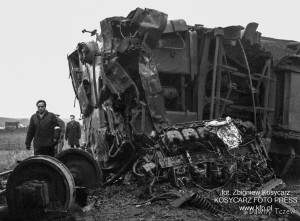 1 Katastrofa kolejowa w Różynach w 1966 roku.jpg