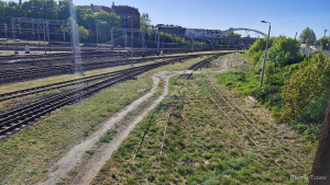 Widok z wiaduktu 3 Maja w kierunku peronów