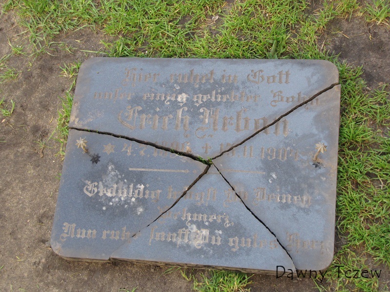 nagrobek 5.jpg