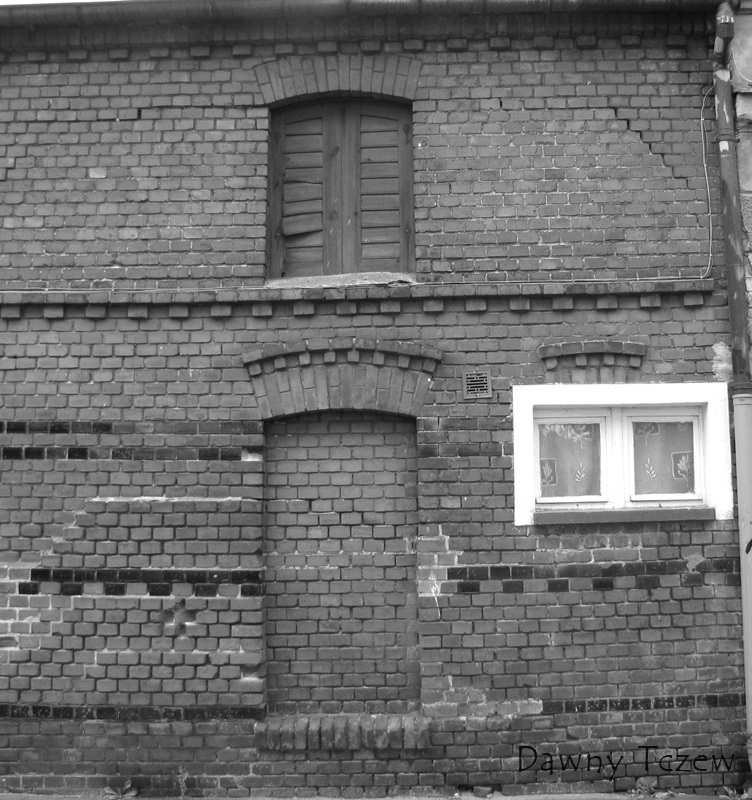 zagada mur.jpg