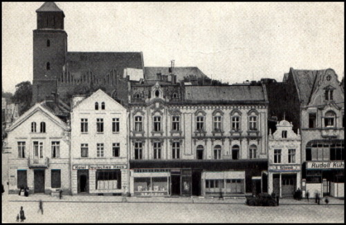 Plac Hallera 3.jpg